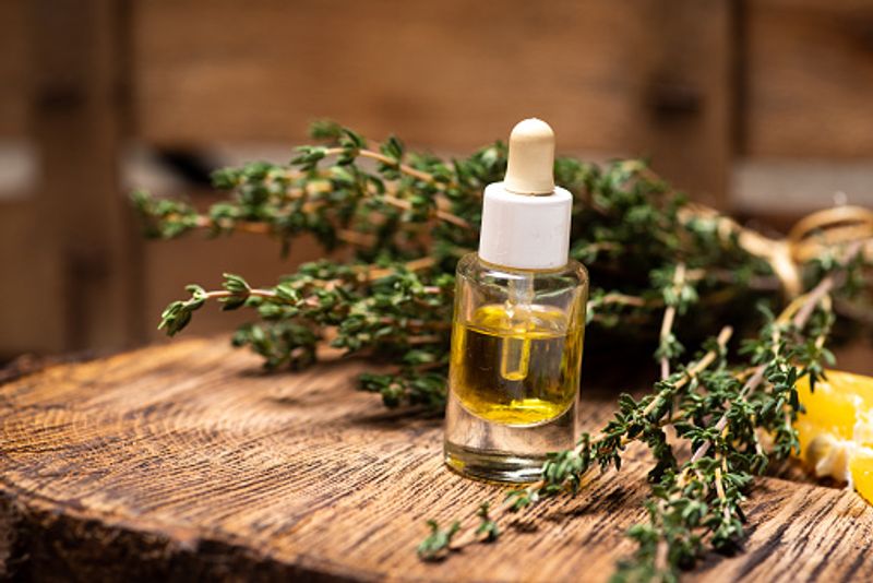 It is not just used in cooking, rosemary has held a much more important place traditionally in people’s day-to-day lives, especially in the western civilization. Extracted intricately from the wondrous herbs of rosemary, rosemary oil boats of a multitude of health, hair and skin benefits. The essential oil is rich in anti-microbial, anti-inflammatory, antioxidant and anticancer properties.