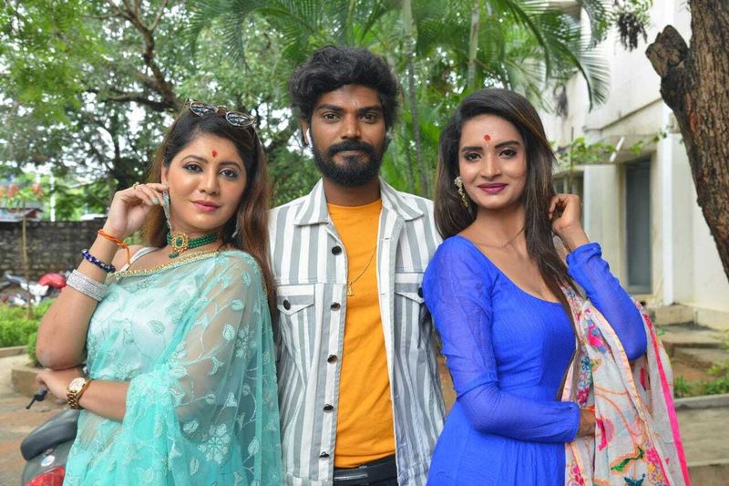 ఇప్పటికే మెగా ఫ్యామిలీ నుండి ఎక్కువ మంది వారసులు ఇండస్ట్రీకి పరిచయం కాగా, ఆ తర్వాత నందమూరి ఫ్యామిలీ, ఘట్టమనేని ఫ్యామిలీ ఉంది. ఇప్పుడు కమెడీయన్స్ కూడా వారి వారసులను తెలుగు తెరకు పరిచయం చేస్తున్నారు.