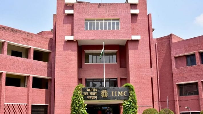IIMC survey: Western media did biased coverage of COVID-19 pandemic in India pwa IIMC survey: Western media did biased coverage of COVID-19 pandemic in India pwa