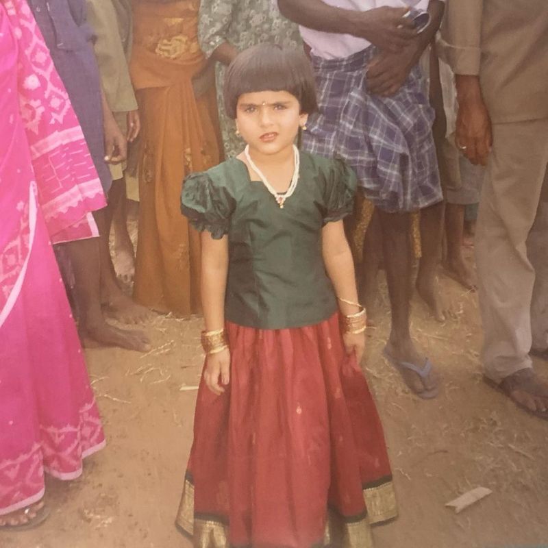 కావ్య కళ్యాణ్ రామ్ ఇంస్టాగ్రామ్ ఫోటోలు