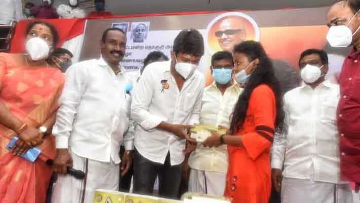 Udayanidhi was shocked by the school student Udayanidhi was shocked by the school student