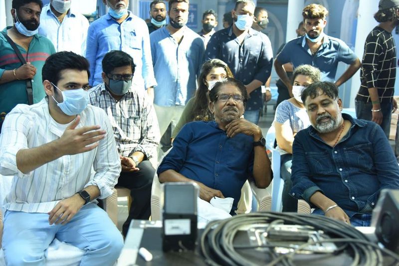 நடிகர் ராம் பொத்தினேனி நாயகனாக நடிக்கும் #RAP019 படத்தை இயக்குனர் லிங்குசாமி இயக்குகிறார். தமிழ் மற்றும் தெலுங்கு என இரு மொழிகளில் உருவாகி வருகிறது.