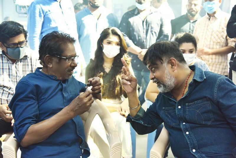 இப்படத்தில் 'உப்பென்ன' பட நாயகி கீர்த்தி ஷெட்டி கதாநாயகியாக நடிக்கிறார். மேலும் ஆதி பின்னிஷெட்டி, நதியா ஆகியோர் முக்கிய கதாபாத்திரத்தில் நடிக்கின்றனர்.