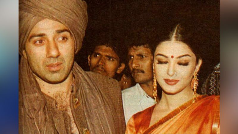 बता दें कि इसके बाद 2000 में एक और फिल्म इंडियन बनाई गई थी, जिसमें सनी देओल के शिल्पा शेट्टी लीड रोल में थी। सनी ने एक इंटरव्यू में कहा था कि उनके साथ ऐश्वर्या राय से लेकर श्रीदेवी जैसी बड़ी एक्ट्रेस ने काम करने से मना कर दिया था।