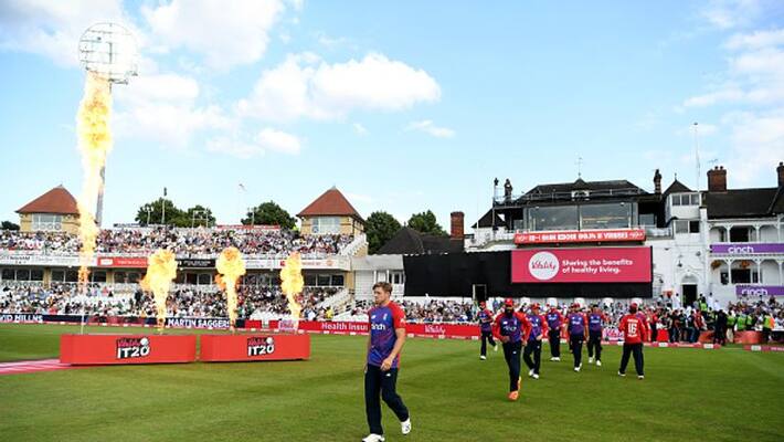 pakistan win toss opt to field against england in second t20 pakistan win toss opt to field against england in second t20