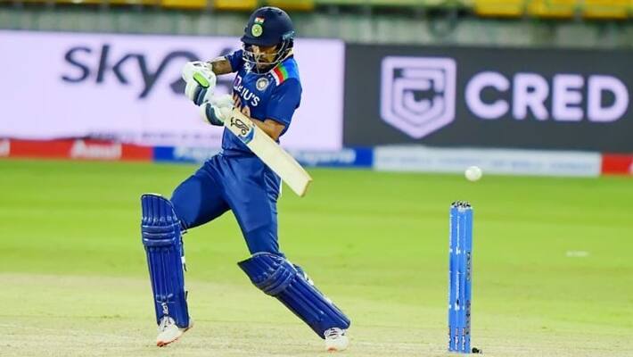 shikhar dhawan breaks sourav ganguly odi record and became 4th quickest batsman to reach 6000 runs in odi shikhar dhawan breaks sourav ganguly odi record and became 4th quickest batsman to reach 6000 runs in odi