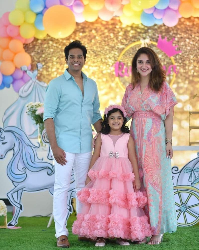 కెరీర్ నెమ్మదించగానే శ్రీదేవి పెళ్లి చేసుకొని సెటిల్ అయ్యారు. చెన్నైకి చెందిన రాహుల్ అనే వ్యక్తితో శ్రీదేవి వివాహం జరిగింది.