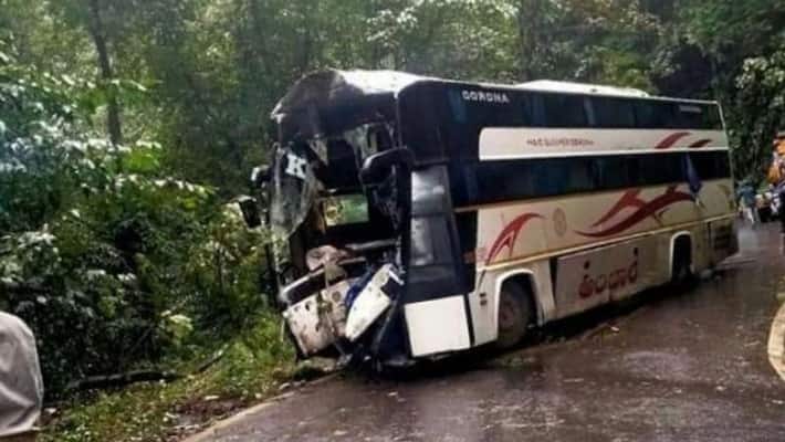 bus lost control and rammed to tree driver lost life in kannur bus lost control and rammed to tree driver lost life in kannur