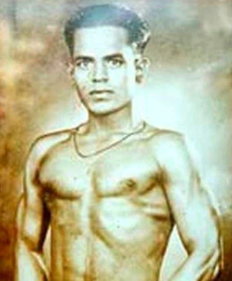 খাসাবা দাদাসাহেব যাদব-
১৯০০ সালের পর ব্যক্তিগত ইভেন্টে পদক পেতে স্বাধীনতার পরে পর্যন্ত অপেক্ষা করতে হয়েছিল। ১৯৫২ সালে খাসাবা দাদাসাহেব যাদব কুস্তিতে ব্যক্তিগত ইভেন্টে ব্রোঞ্জ পদক জেতেন।