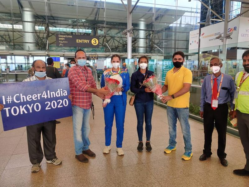 & nbsp; & nbsp; & nbsp; In this time of the second outbreak of the Kovid epidemic, Asianet News urges everyone to wear masks, sanitize, maintain social distance and be vaccinated. Together we can defeat the epidemic. #BreakTheChain #ANCares #IndiaFightsCorona & nbsp; & nbsp;
