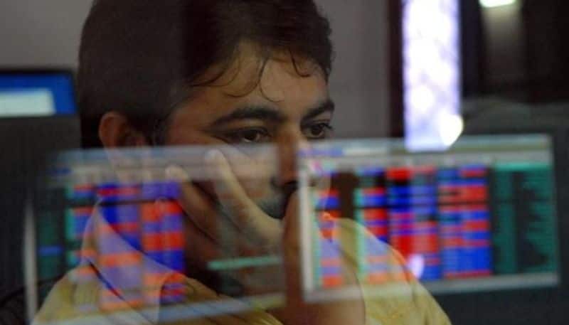 sensex drops 500pts, Nifty50 below 18,300: all sectors in the red