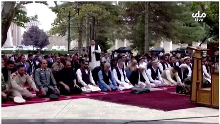 Rockets land near Afghan presidential palace during Eid prayers Rockets land near Afghan presidential palace during Eid prayers