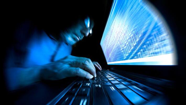 Hyderabad : cyber hackers cheated woman of Rs 33 lakh over purchase of earphones on online Hyderabad : cyber hackers cheated woman of Rs 33 lakh over purchase of earphones on online