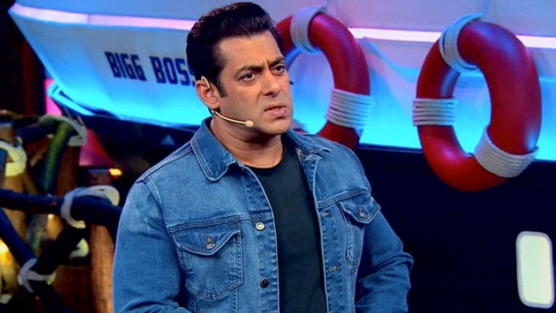But rather than taking it up with Salman himself, Kapoor decided to unleash it on Seema Khan. The website also reported that Seema didn't like Rishi's behaviour and quickly went and told everything to Salman.
