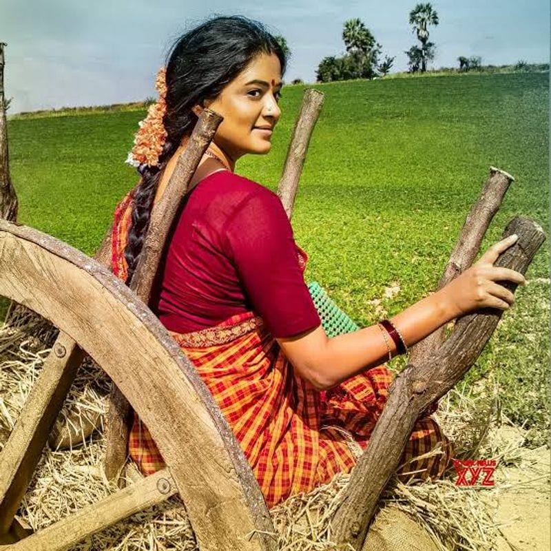 Priyamani
Apart from Venkatesh, the film boasts a strong cast of Priyamani, Nassar, Ammu Abhirami, Karthik Rathnam, Rajsekhar Aningi, Rao Ramesh and Rajeev Kanakala. These actors have won hearts for their acting and have many good films to their credit. Seeing them together in a movie on the high on drama and action will treat the viewers. 