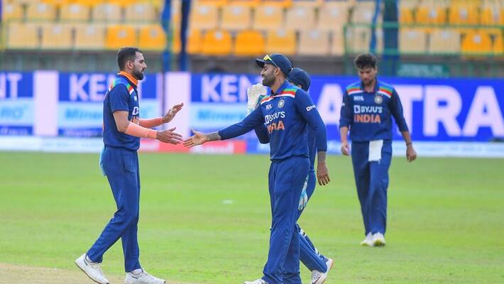 Harsha bhogle picks Team India squad for t20 world cup shikhan dhawan out KL Ravindra jadeja in ckm Harsha bhogle picks Team India squad for t20 world cup shikhan dhawan out KL Ravindra jadeja in ckm