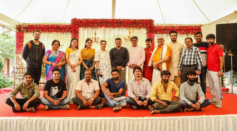 ಕೊನೆಯ ದಿನದ ಚಿತ್ರೀಕರಣದಲ್ಲಿ ಪಾಲ್ಗೊಂಡ ಪವರ್ ಸ್ಟಾರ್ ಚಿತ್ರತಂಡಕ್ಕೆ ಶುಭ ಕೋರಿದರು. 