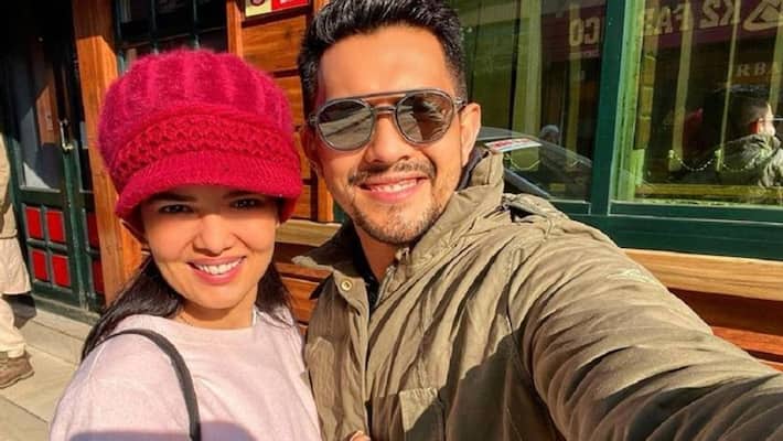 indian idol 12 host aditya narayan hint about him going to become father, announces break from hosting KPJ indian idol 12 host aditya narayan hint about him going to become father, announces break from hosting KPJ