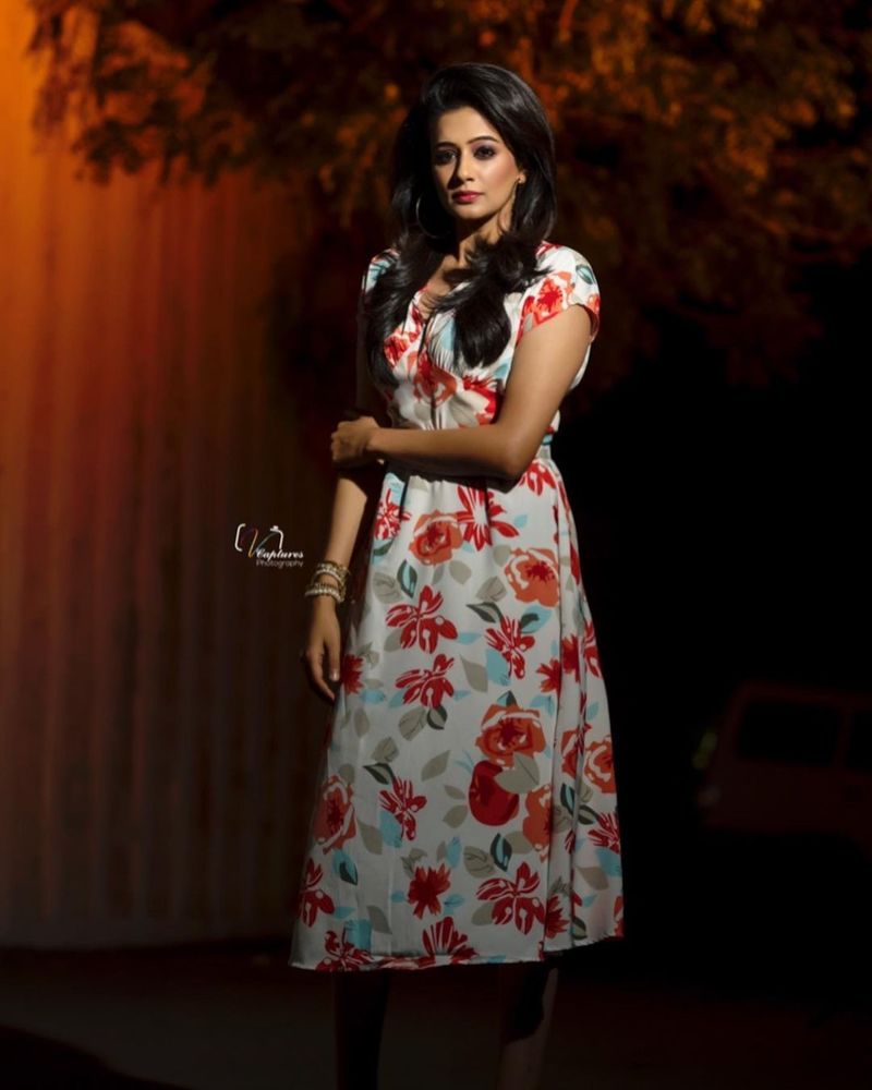 తెలుగు, కన్నడ, హిందీ, తమిళ బాషలలో సినిమాలు చేస్తూ ఫుల్ బిజీగా ఉన్నారు. కొన్ని ప్రత్యేకమైన పాత్రలకు ఆమె కేర్ ఆఫ్ అడ్రెస్ గా ఉన్నారు. దీనితో ఆ తరహా పాత్రలకు ప్రియమణికి పోటీ ఇచ్చేవారు లేకుండా పోయారు.