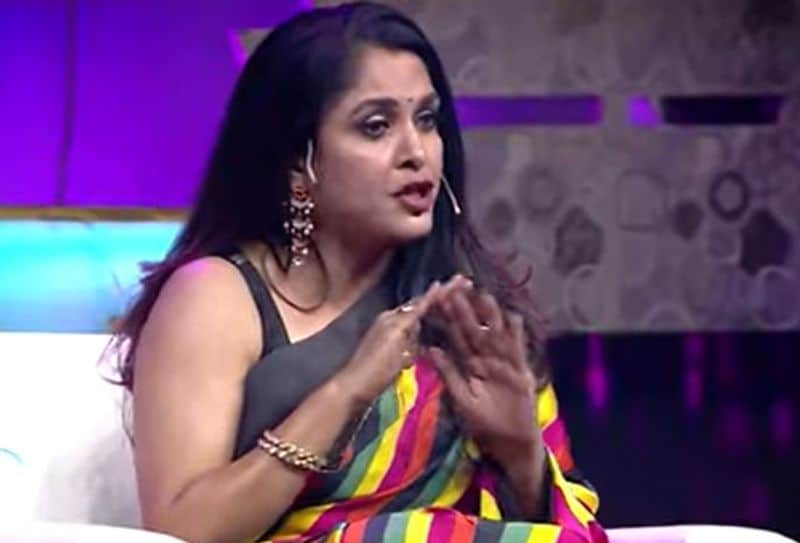 இதில் அதில் வனிதாவின் உடை மற்றும் அலங்காரத்தை பாராட்டிய ரம்யா கிருஷ்ணன், அவருடைய நடனத்தை விமர்சனம் செய்தார். அதேபோல் இன்னொரு நடுவரான நடிகர் நகுலும் டான்ஸ் ஸ்டெப்ஸ் இன்னும் நன்றாக இருந்திருக்கலாம் என கூறுகிறார்.