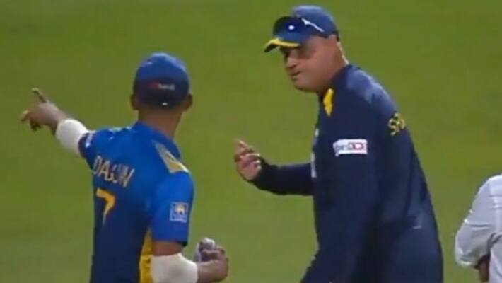 muttiah muralitharan reaction on mickey arthur and shanaka debate on field muttiah muralitharan reaction on mickey arthur and shanaka debate on field