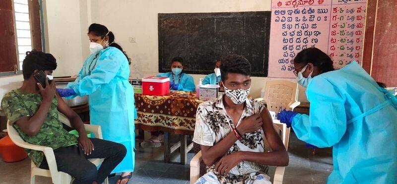 mahesh babu spencer vaccine for hole village