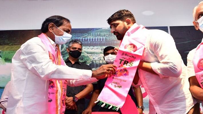 Kaushik Reddy slapped Rs 3L fine Kaushik Reddy slapped Rs 3L fine