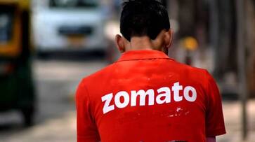 Zomato Fake Delivery boy Caught by police in Bengaluru During weekend Curfew at Satellite Bus Station mnj Zomato Fake Delivery boy Caught by police in Bengaluru During weekend Curfew at Satellite Bus Station mnj