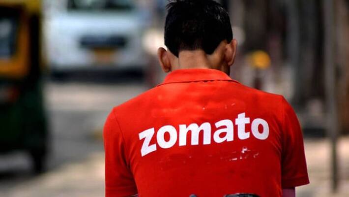 Zomato rewards agent who drove 10 kilometres in pouring rain to buy medicine for a sick baby - adt Zomato rewards agent who drove 10 kilometres in pouring rain to buy medicine for a sick baby - adt