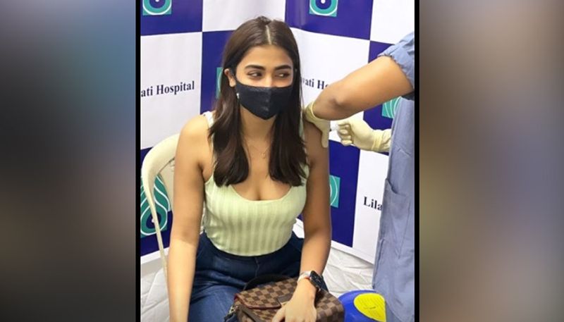 Pooja Hegde gets jabbed, shares update on Instagram; check picture-SYT