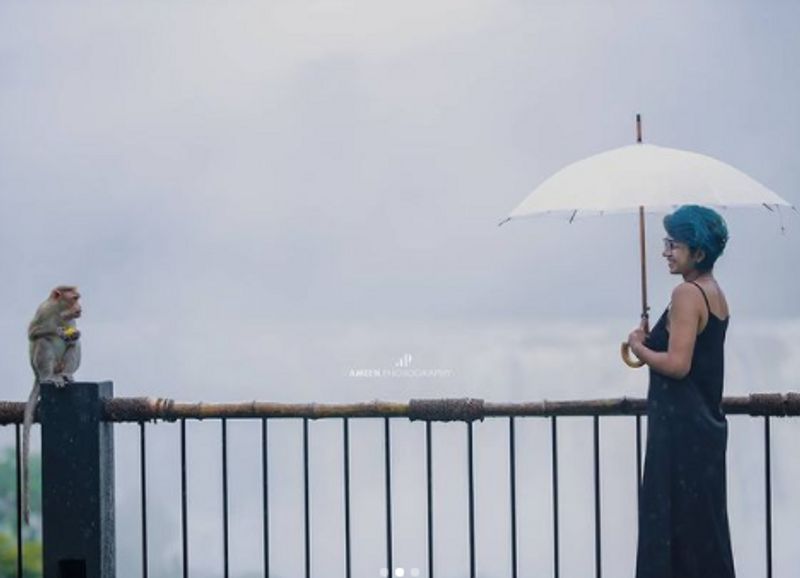 തുടര്ന്ന് വിമാനം എന്ന സിനിമയിലും അനാര്ക്കലി വേഷമിട്ടു.