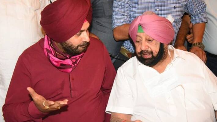 Amarinder Singh resigns as Punjab chief minister after 4 years fight with sidhu pod Amarinder Singh resigns as Punjab chief minister after 4 years fight with sidhu pod