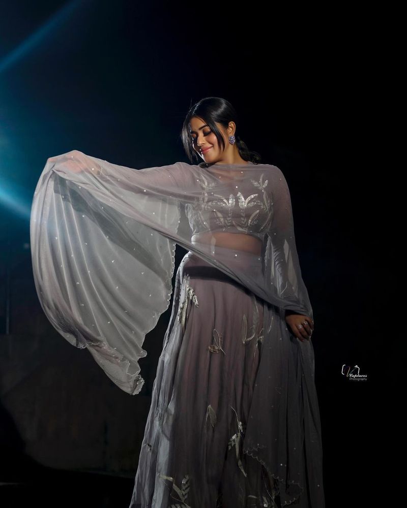 dhee poorna latest hottest photos shake on internet its like glamour festival arj