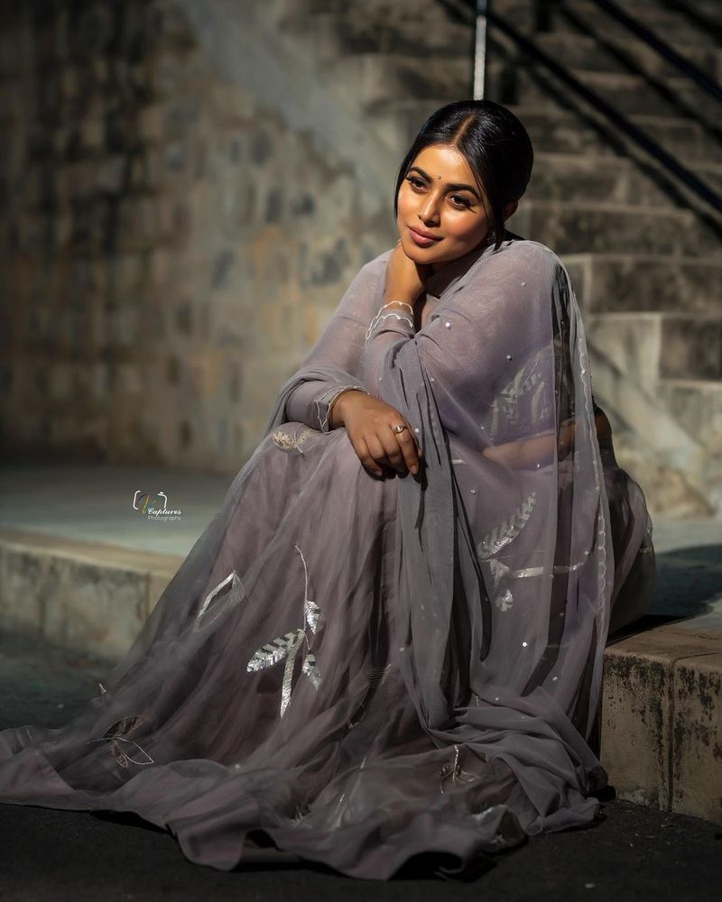 dhee poorna latest hottest photos shake on internet its like glamour festival arj