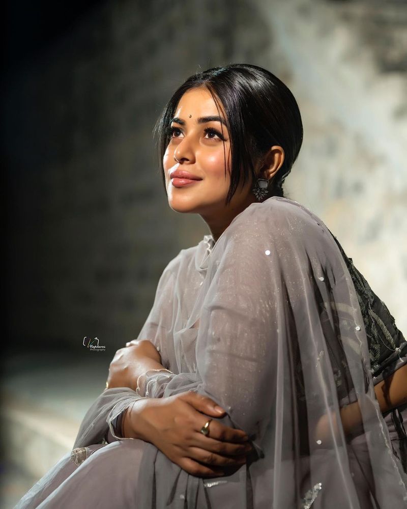dhee poorna latest hottest photos shake on internet its like glamour festival arj