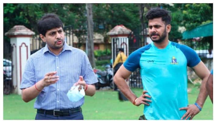 State minister Manoj Tiwary start practice with bengal team for upcoming Ranji Trophy season spb State minister Manoj Tiwary start practice with bengal team for upcoming Ranji Trophy season spb