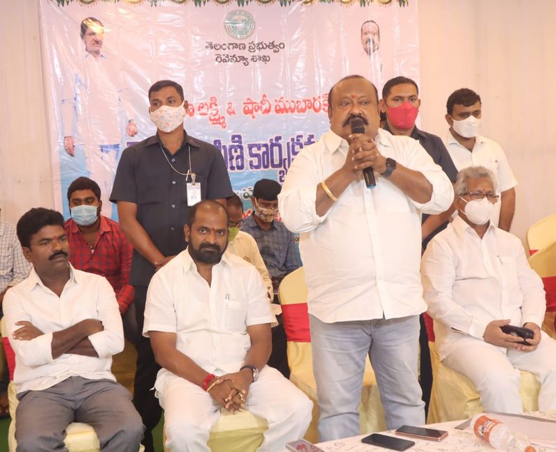 ministers gangula kamalakar, koppula eshwar, srinivas goud meeting with goud community akp