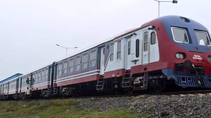 Ganesh Chaturthi 2021, railway announces 40 extra train trips from Mumbai to Konkan kpn Ganesh Chaturthi 2021, railway announces 40 extra train trips from Mumbai to Konkan kpn