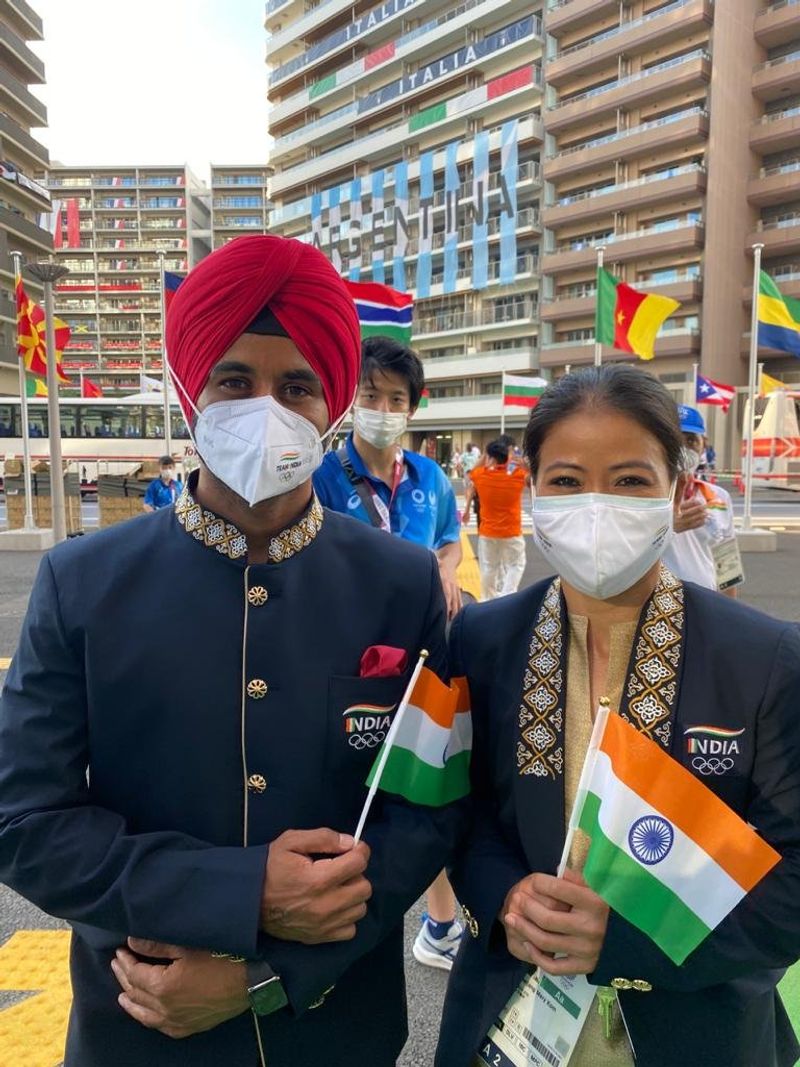 Indian athletes team in Olympics Opening Ceremony pics CRA