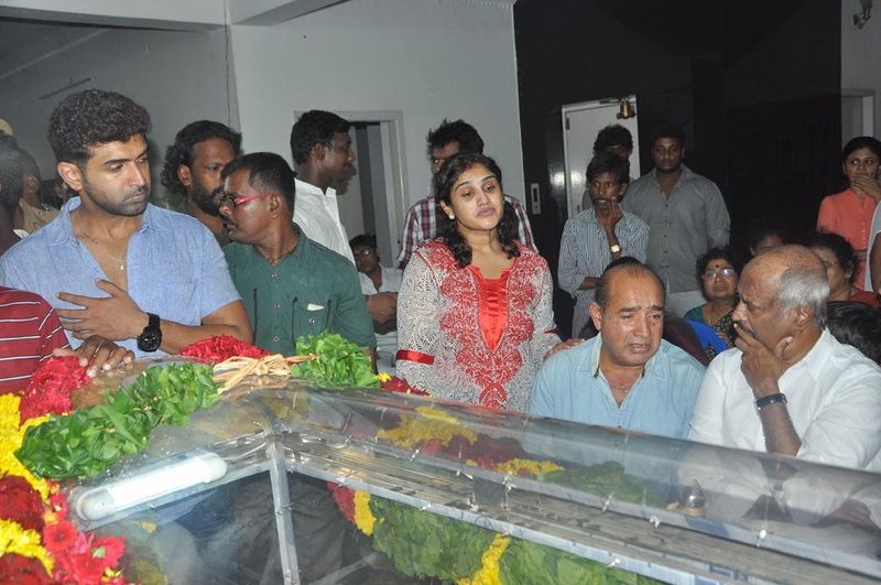 Bigg boss fame vanitha vijaykumar emotional Tweet about mother manjula