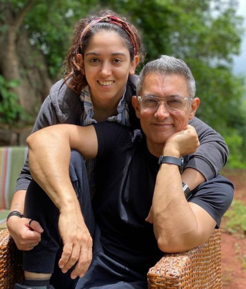 Aamir Khan s daughter Ira khan caught in a viral images when travel in an auto to reach clinic BRD