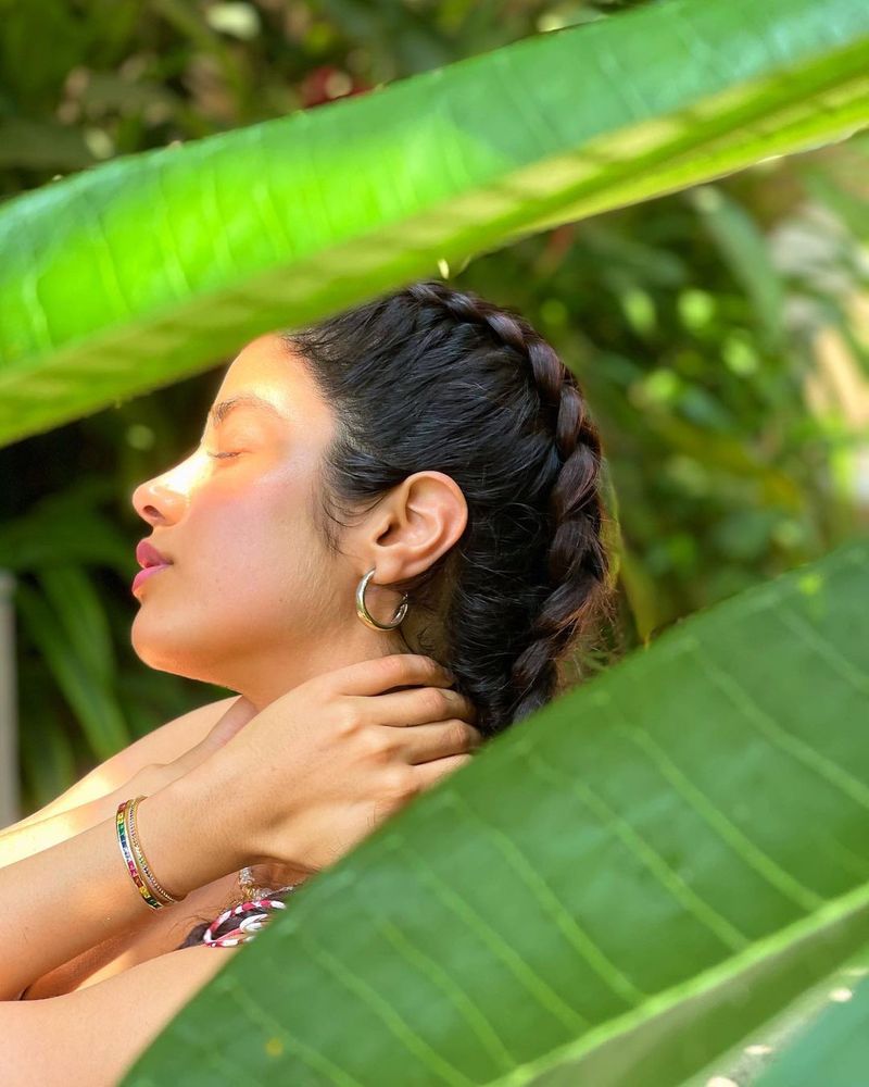 janvi kapoor latest hot stylish stunning dress photo shoot