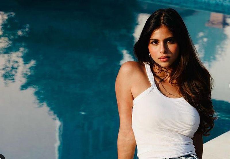 not karan Johar Shah Rukh Khans daughter Suhana Khan to be launched by Zoya Akhtar in Bollywood BRD