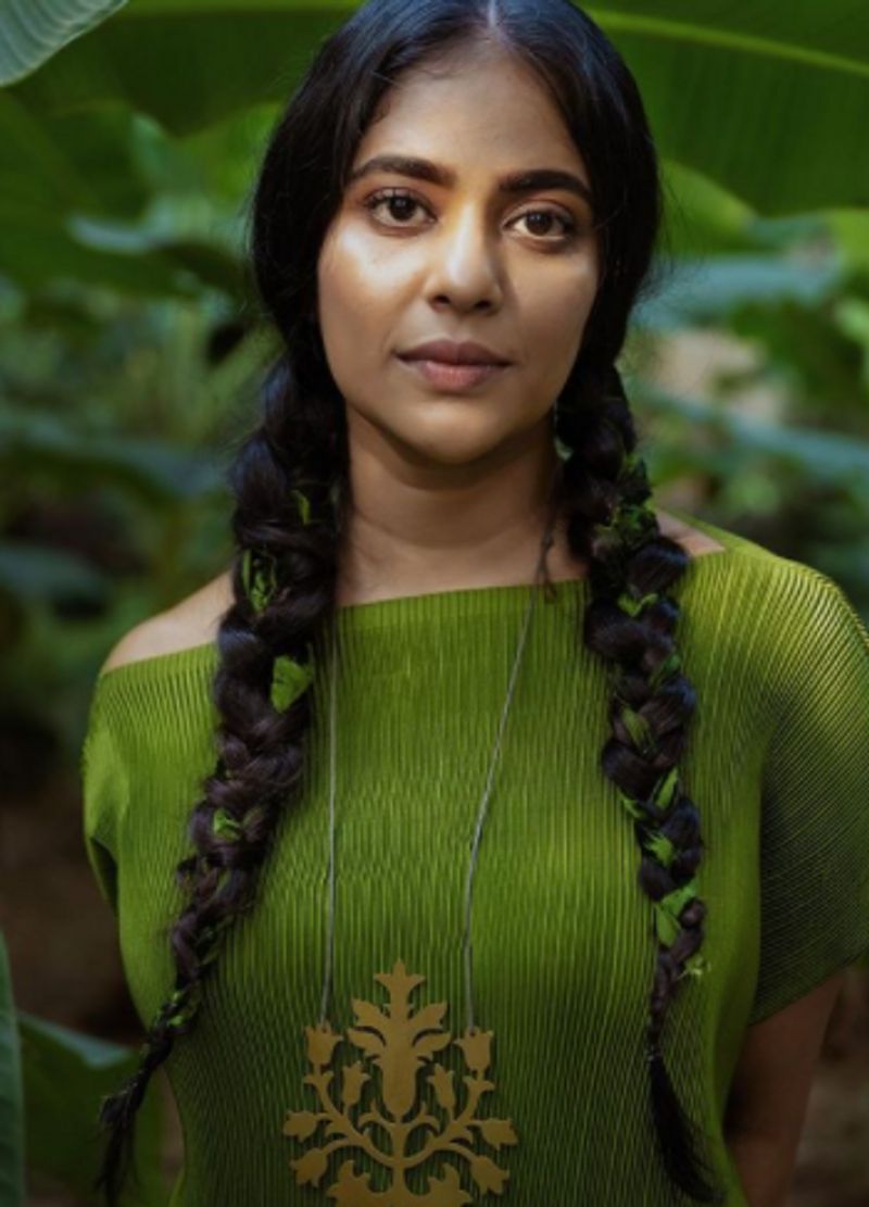 Artist Srinda share her photo