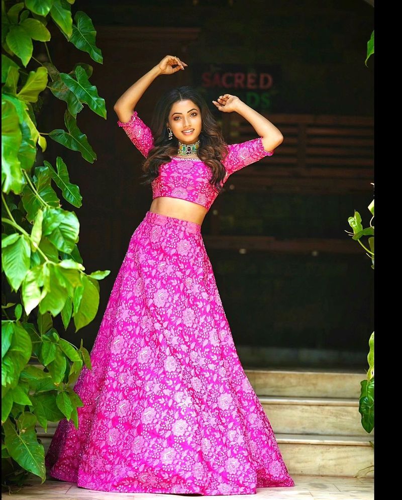 navya swamy hot poses viral anchors and star heroines jealous her hotness arj
