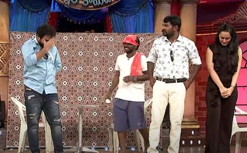 emmanuel cheated by jabardasth varsha hyper aadi comment in front of roja anasuya arj