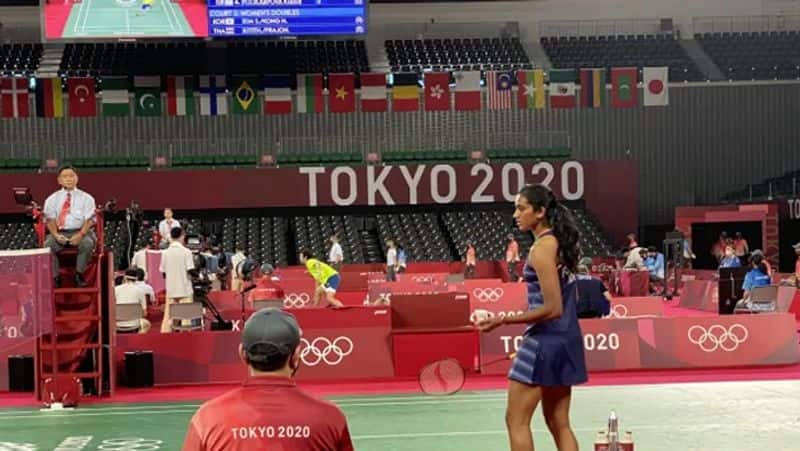 pv sindhu beat ksenia polikarpova of Israel in badminton in tokyo olympics womens singles groupp stage