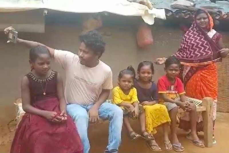 PM Modi told the success story of odishas tribal labourer isak munda on man ki baat kpr