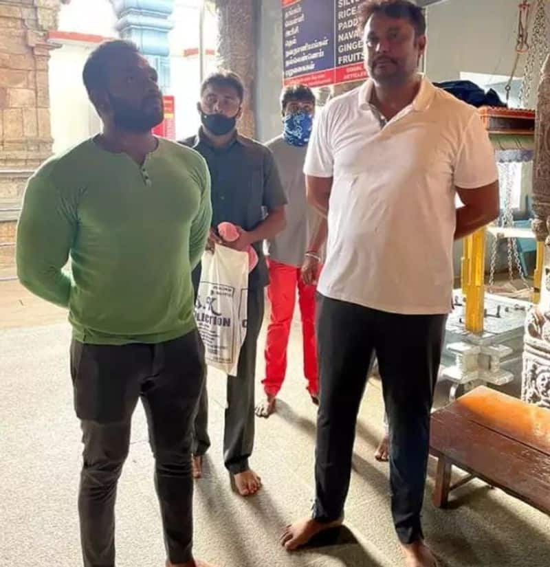 Kannada actor Darshan visits Tirunallar Shani temple in Pondicherry vcs