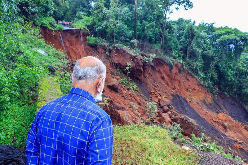 Minister Shivaram Hebbar Visits Flood Affected Area at Yellapur in Uttara Kannada grg